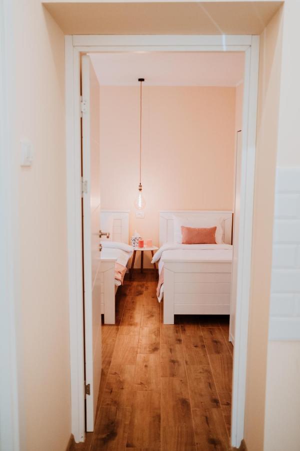 Apartman Cute&Cosy Lux Сомбор Екстериор снимка